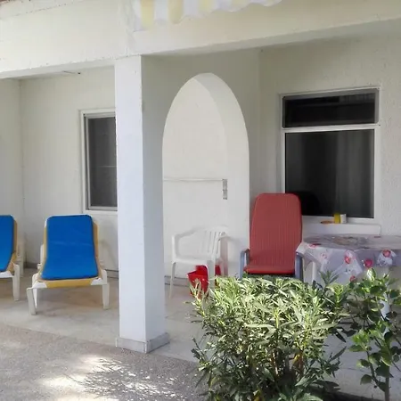 Sun Club Premium Bungalow, Gartenblick בית נופש